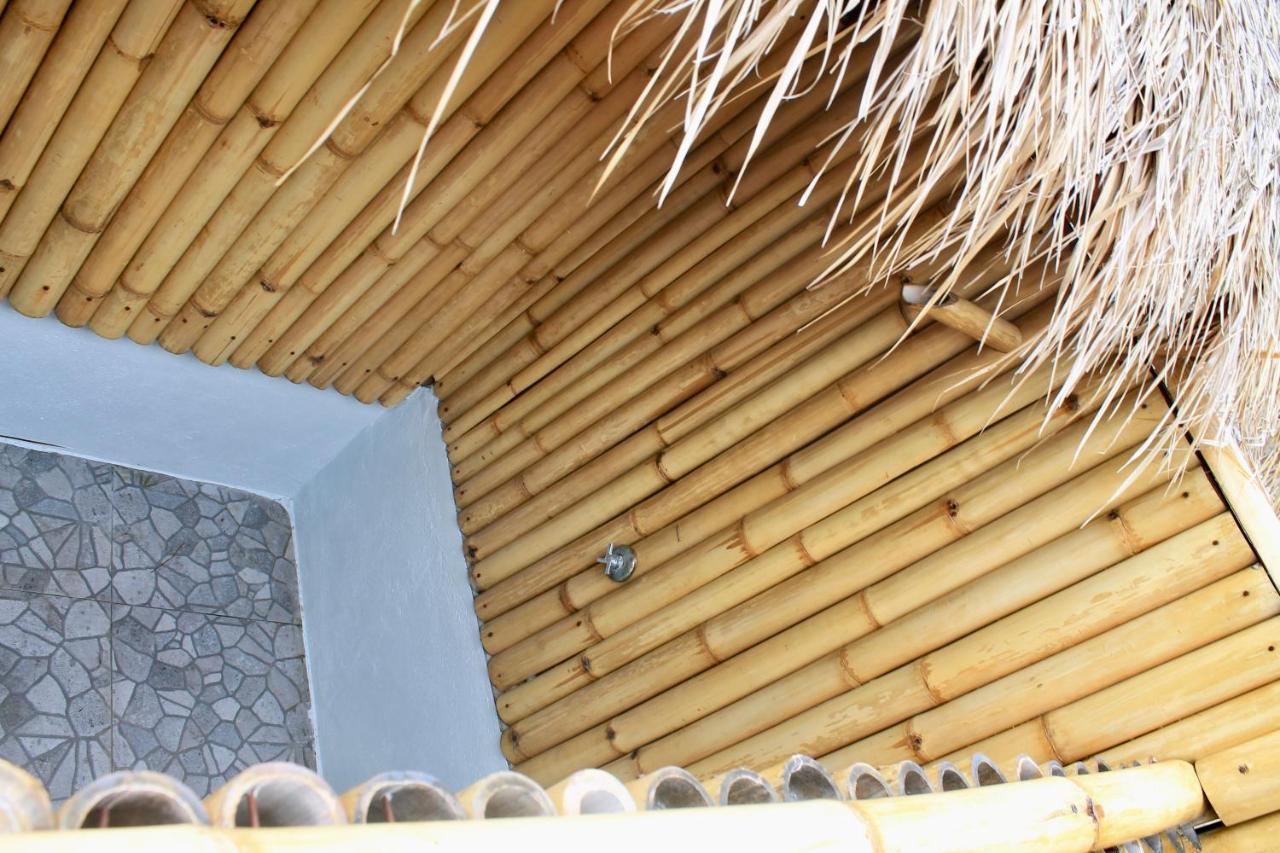 Rumah Canaria Bungalow Gili Trawangan Esterno foto