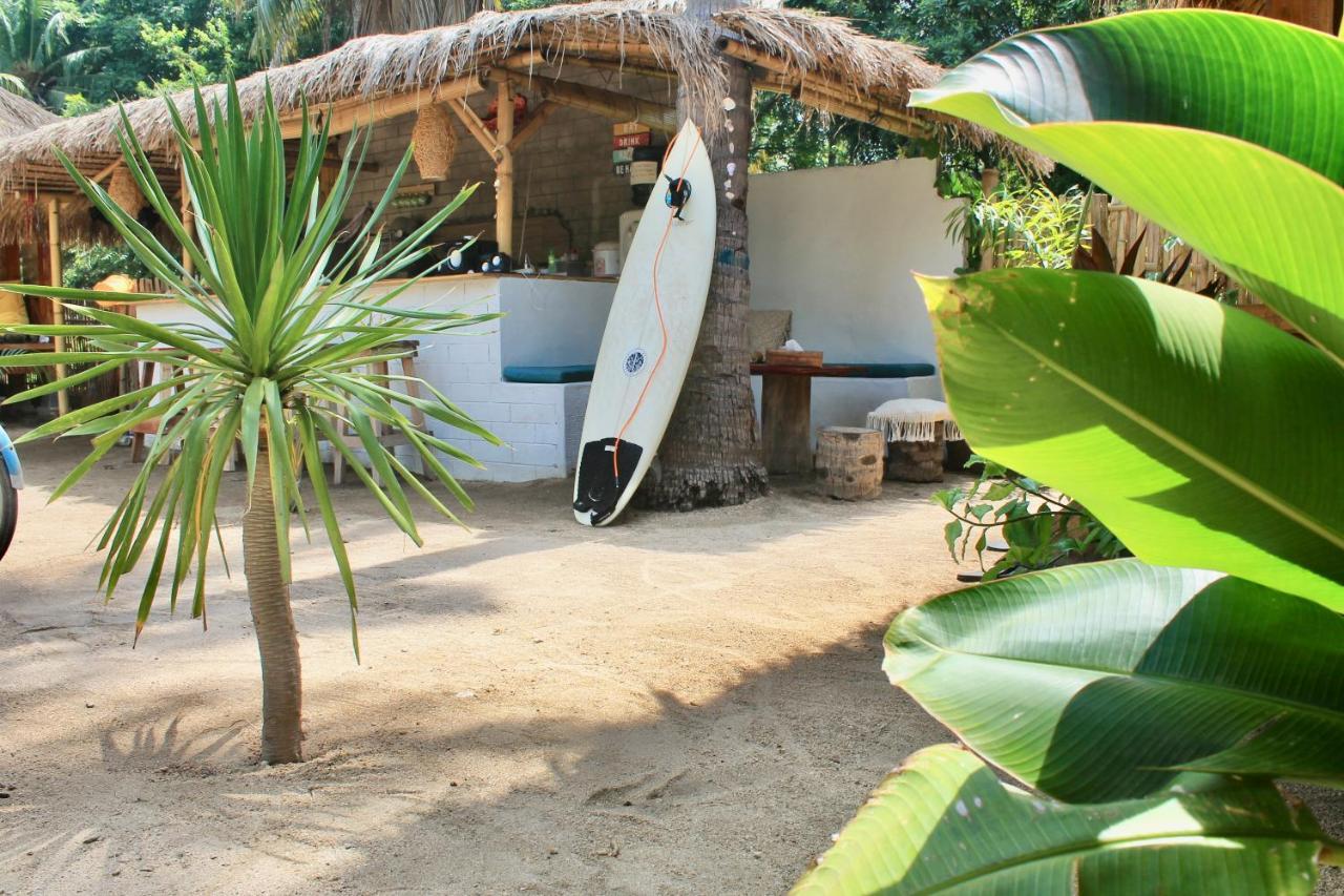 Rumah Canaria Bungalow Gili Trawangan Esterno foto