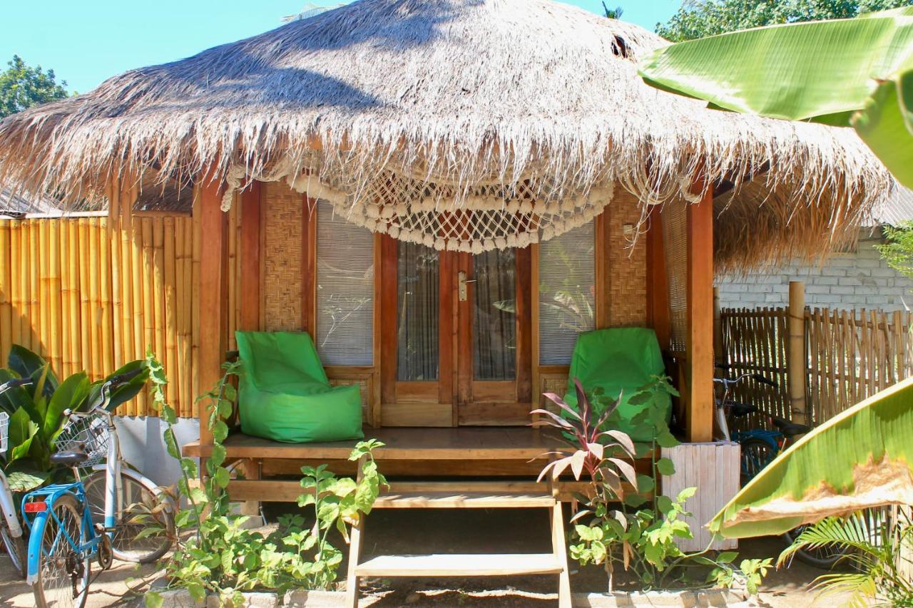 Rumah Canaria Bungalow Gili Trawangan Esterno foto
