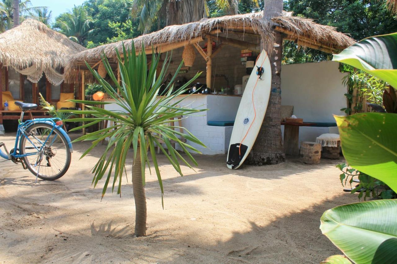 Rumah Canaria Bungalow Gili Trawangan Esterno foto