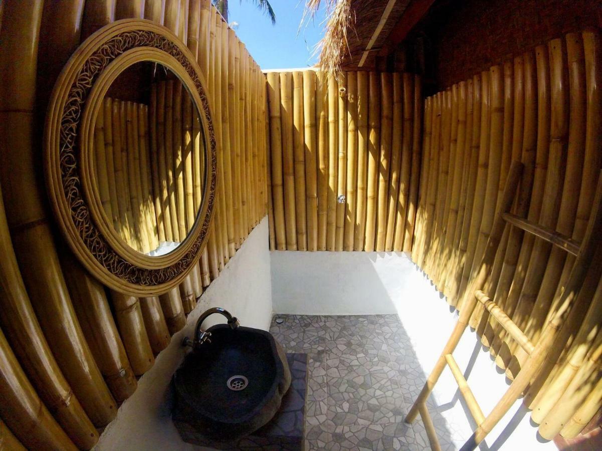 Rumah Canaria Bungalow Gili Trawangan Esterno foto